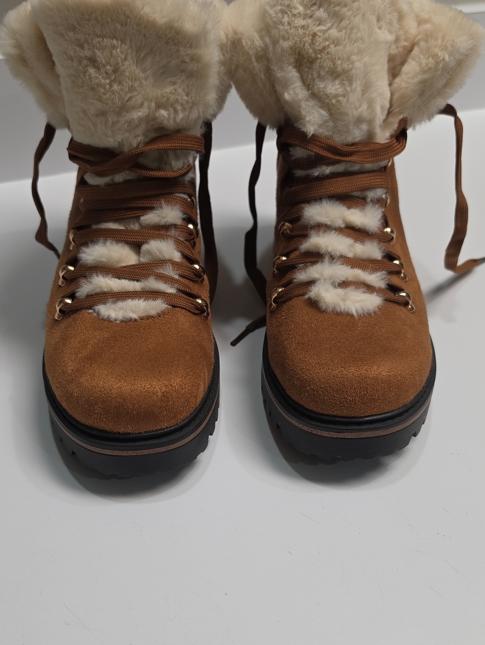 Bamboo Edison-05 Fur-Lined Platform Lace-Up Ankle Boots - Dark Camel - Size 10